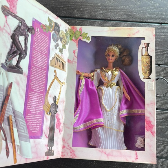 NRFB - Grecian Goddess Barbie Doll - From The Great Eras Collection a Volume 7 - Picture 3 of 14
